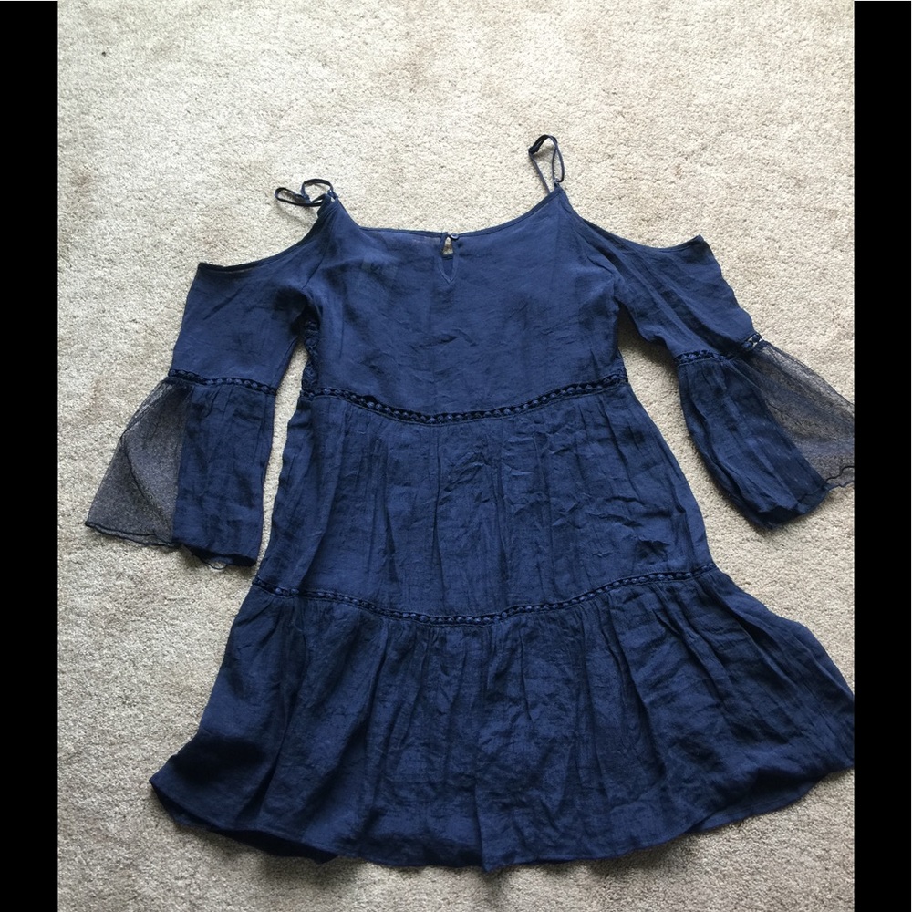 Dress - Picture 3 of 5